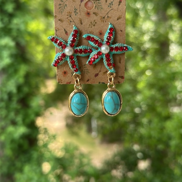 NWT Starfish Pearl Jeweled Dangle Earrings - Picture 10 of 10